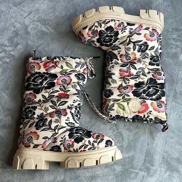 🎉HOST PICK🎉Farm Rio Floral Lug Sole Tall Shaft Boot Size EU40 US9 - Picture 6 of 14
